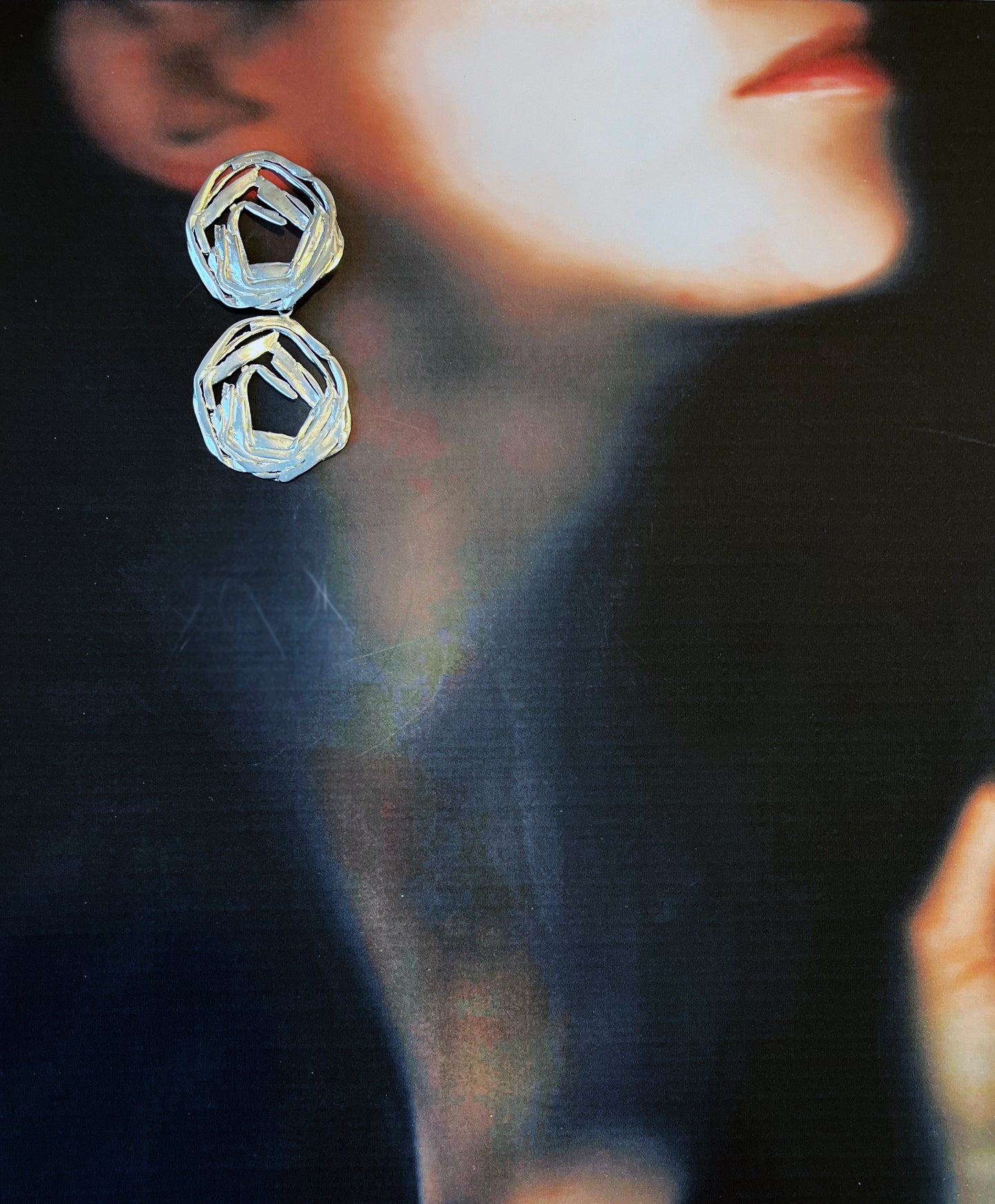 Boucles d'oreilles Winding Tige AR