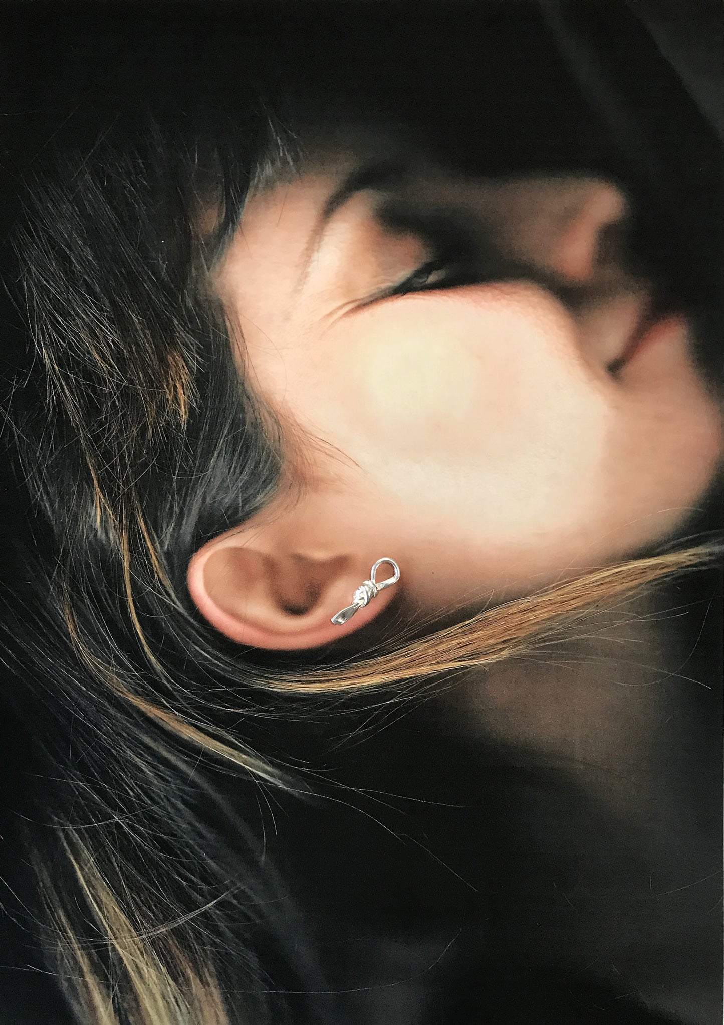 Boucles d'oreilles Bind Puce AR