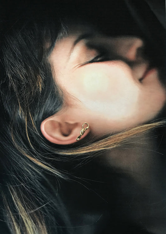 Boucles d'oreilles Bind Puce OR